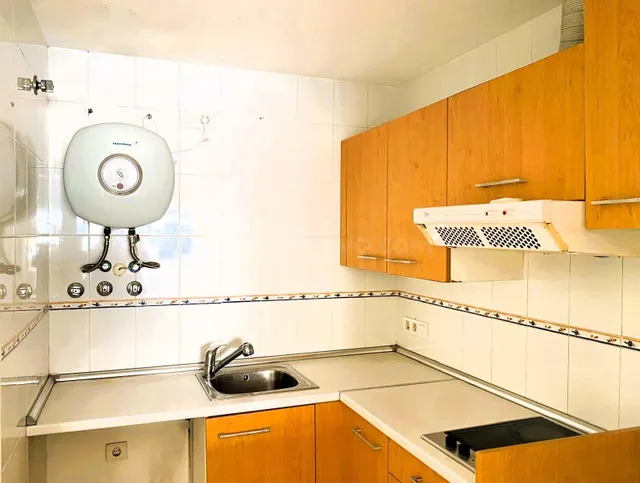 Inversión Inteligente & Piso con Licencia Turística en Sevil - foto 3