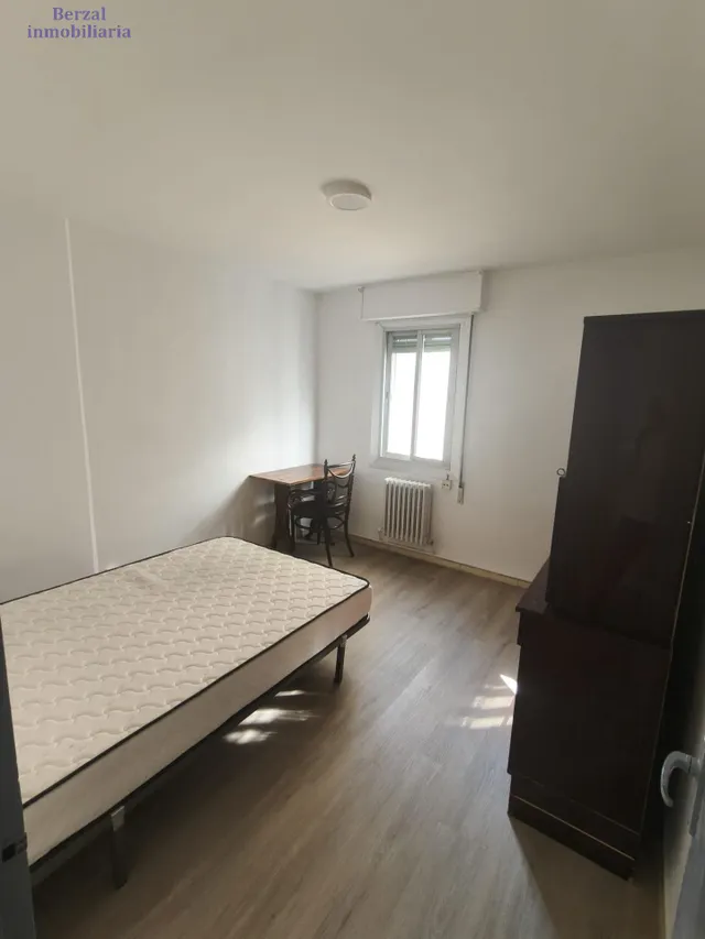 Moderno Piso en Piqueras, Logroño - Perfecto para Entrar a Vivir — 7