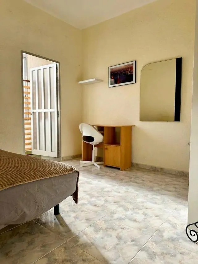 Oportunidad Única en València: Acogedor Piso de 3 habitaciones — 22