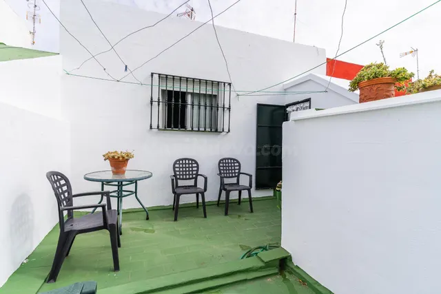 CASA DE DOS PLANTAS EN VENTA — 2