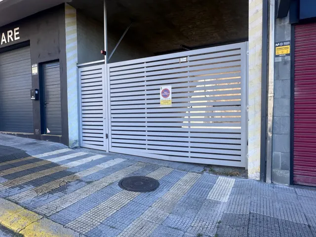 PISO EN CALLE CASTELLANA, EN CAMBRE — 32