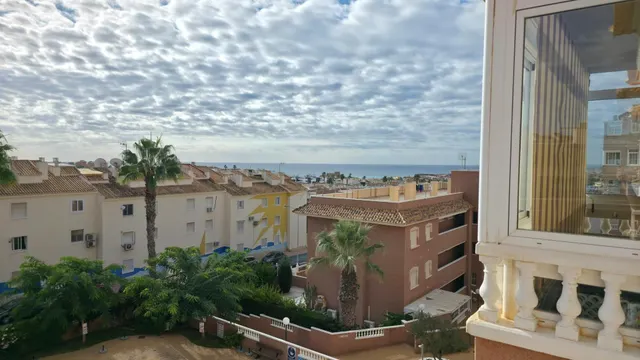 ¡Acogedor apartamento con vistas al mar en Torreblanca, Torrevieja! — 18