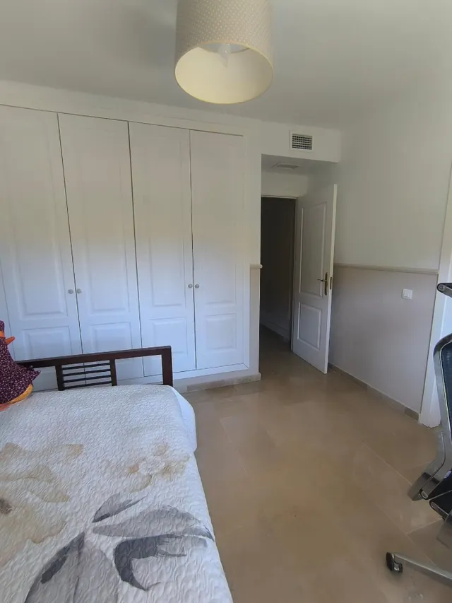 Calahonda - Piso 2 Dormitorios, Garaje, 4 Piscinas — 18