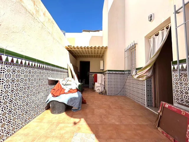 Amplio Dúplex en Adra con Parking y Buen Estado — 12