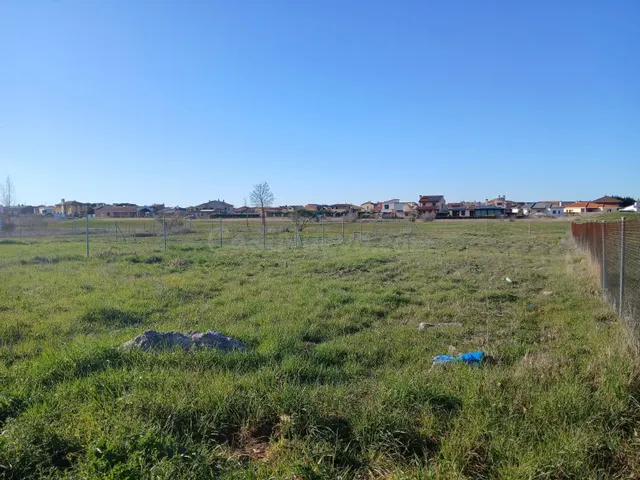 Parcela en venta al Aldeamayor de San Martín (Valladolid). 7 - foto 2