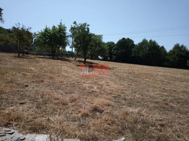 SE VENDEN PARCELAS EDIFICABLES A 5 KMS DE LUGO - foto 2