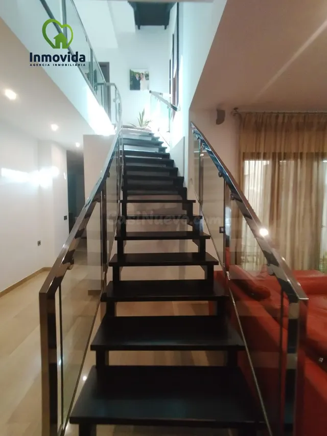 Casa Reformada con Espacios Exteriores en Córdoba - €380,000 — 4