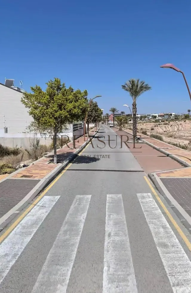 Terreno en venta en la prestigiosa urbanización La Quinta (M - foto 3