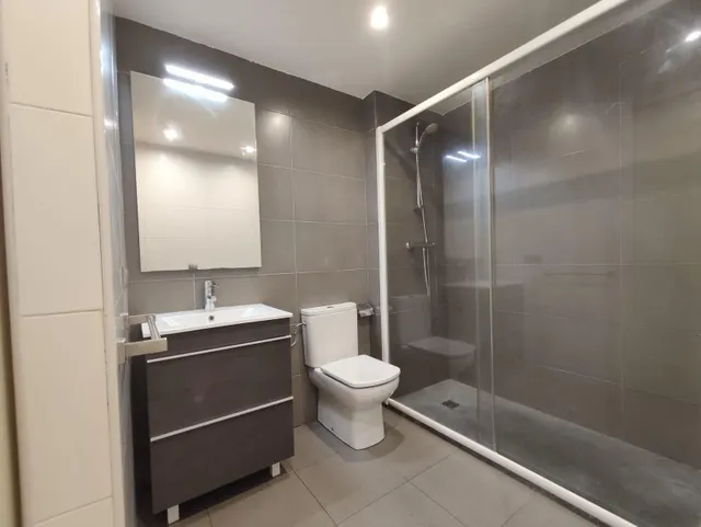 Tu hogar en Santpedor. Piso de 2 habitacions y parking Incluido — 6