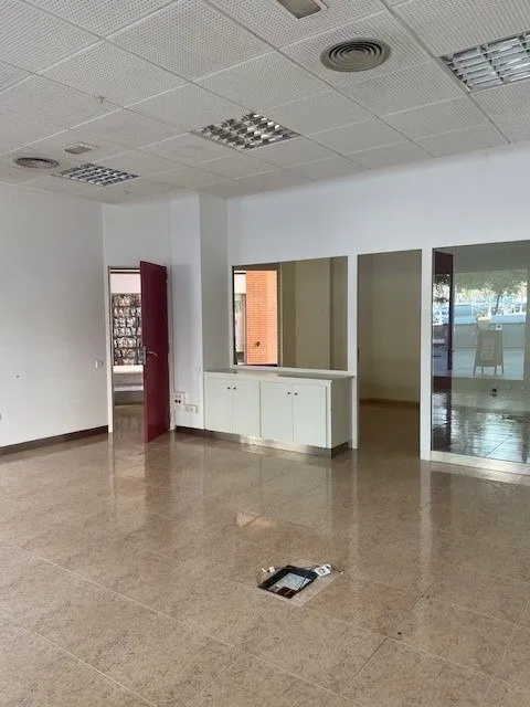 LOCAL COMERCIAL EN ALQUILER — 2