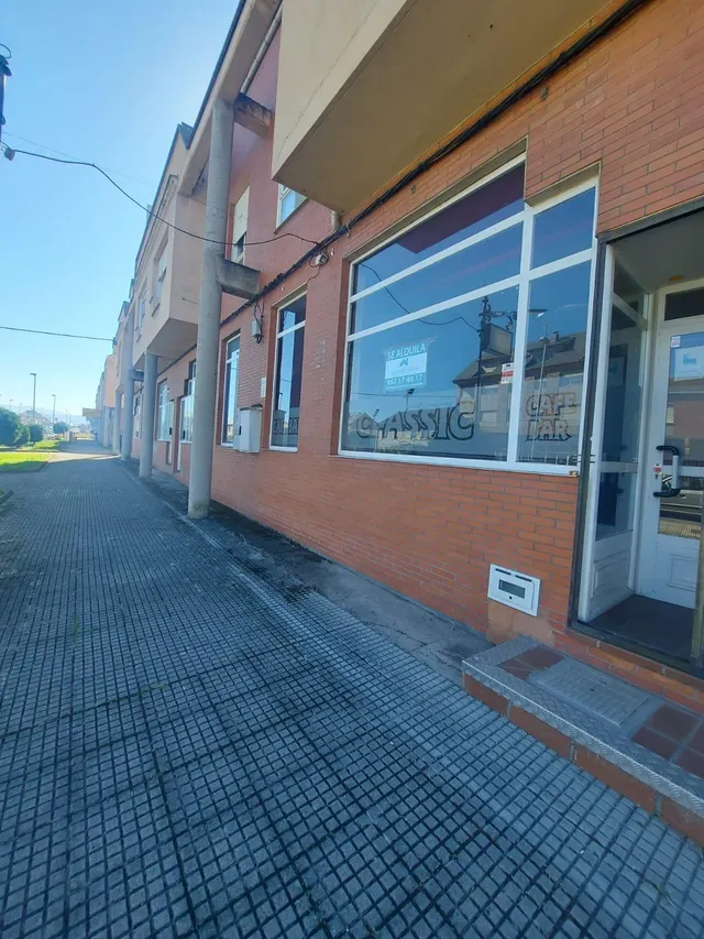 Local Comercial en zona Fuentesnuevas. — 6