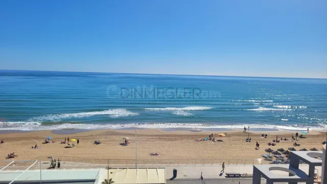 Primera línea, Piscina, parking en La Mata! — 2