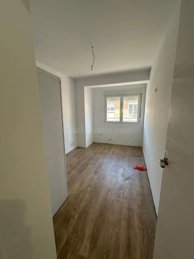 Piso 4 habitaciones 120m² en alquiler - Carmelitas-Oeste - foto 4