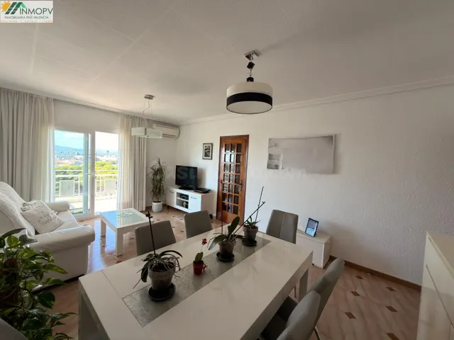 EN VENTA PISO CON VISTAS AL MAR EN COLONIA EUROPA, ZONA SALI - foto 3