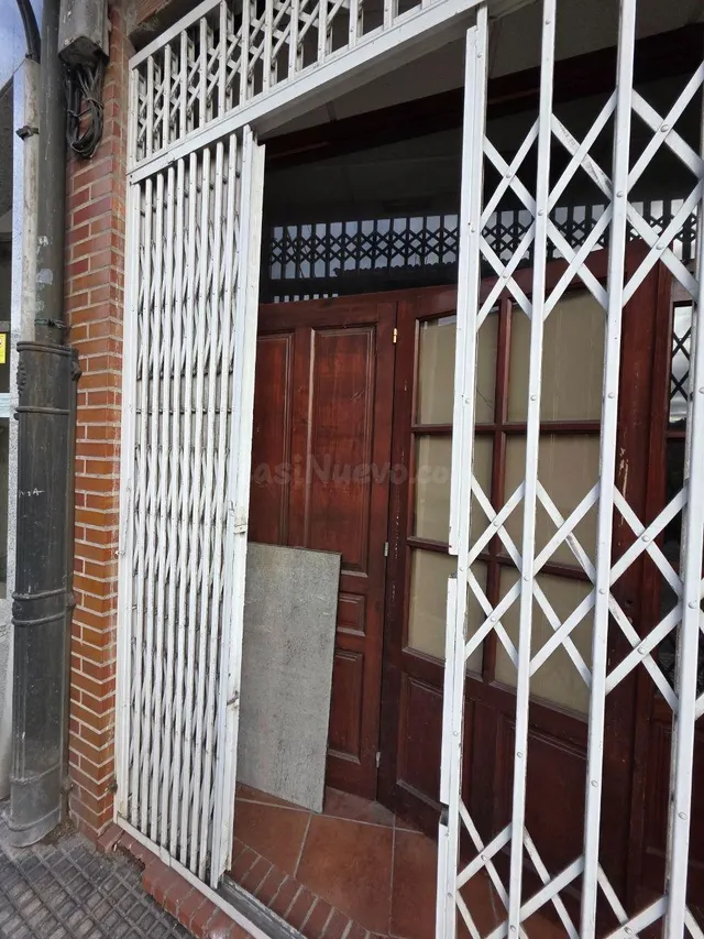 Oportunidad de Inversión: Local Comercial en Oviedo, Zona Fo - foto 4