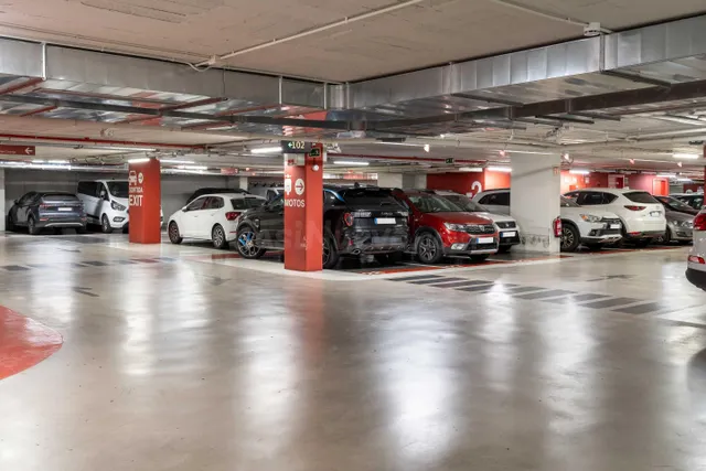Parking 12m² en alquiler - Eixample — 4