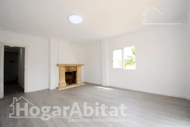 ÁTICO REFORMADO CON TERRAZA Y VISTAS DESPEJADAS AL MONTGÓ — 11
