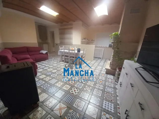 *155.000€* inmobiliaria la mancha vende adosado en Barrax (Albacete). — 18