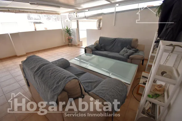 BONITA CASA TOTALMENTE REFORMADA CON GARAJE Y GRAN TERRAZA — 27