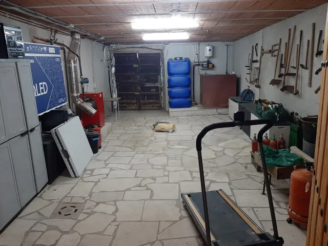 Casa en venta - dos casas en una - esquinera — 21