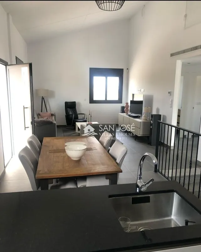 SE VENDE ESPECTACULAR CHALET DE LUJO EN MONOVAR. — 6
