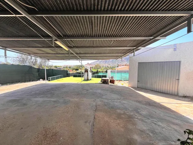 CHALET RUSTICO + APARTAMENTO DE INVITADOS, GARAJE, BUEN ACCESO, AIRE ACONDICIONADO — 23