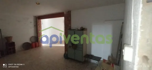 Casa con terreno y nave, LA ESCUCHA — 33