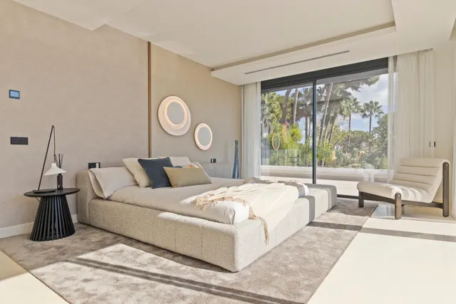Moderna villa de lujo en la prestigiosa urbanización de Sierra Blanca, Marbella — 27