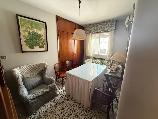PISO DE LUJO EN BARRIO DE SANTA CRUZ — 23
