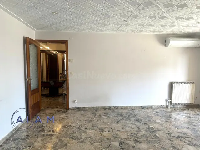 Espectacular piso con gran balcón y vistas - foto 2