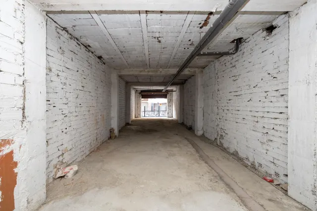 Local comercial de 150 m2 entre Camino de Ronda y Alhamar – doble acceso — 8