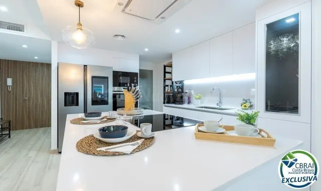 Apartamento reformado con 3 habitaciones a 100 m de la playa - foto 5