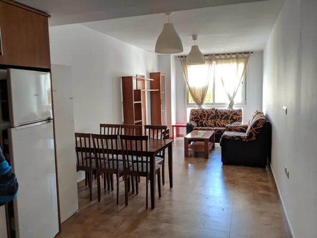 ¡Oportunidad de Inversión en el Corazón de Granada! — 16