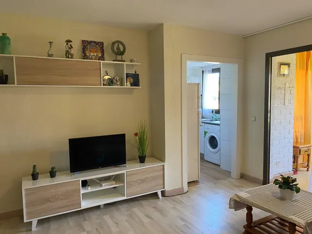 Bonito apartamento de 1 dorm. en zona Mercadona-Hotel Bali e - foto 3
