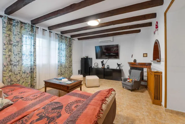 CHALET CON 800 PISCINA PRIVADA, GARAJE Y SAUNA — 12