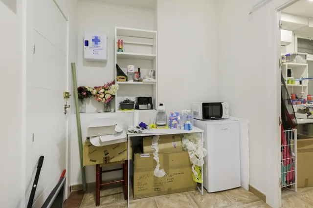 Local comercial en una ubicación estupenda! — 10