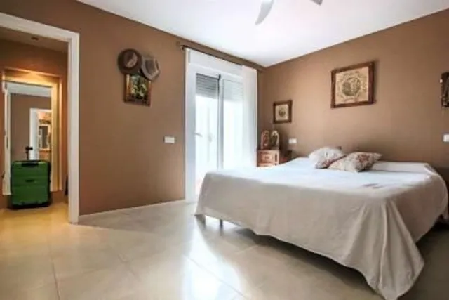 Lujoso apartamento en planta baja en Puerto Banús, Marbella — 15