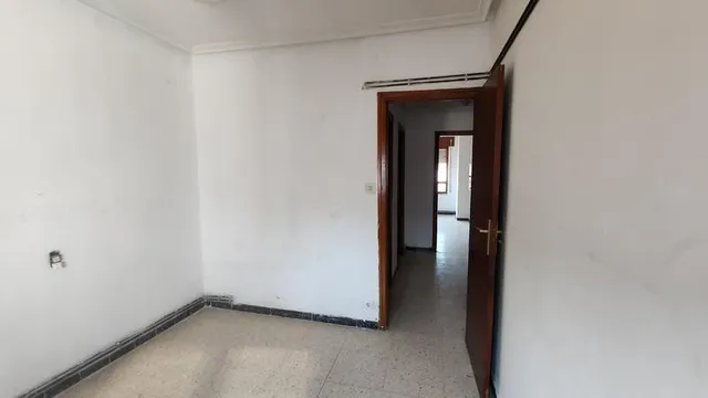PISO PARA REFORMAR EN LA BAÑEZA — 14