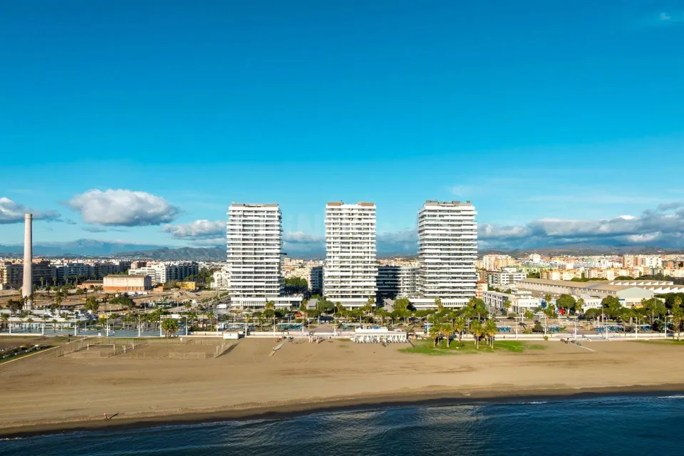 EXCLUSIVO PISO EN LAS MALAGA TOWERS VISION A ESTRENAR