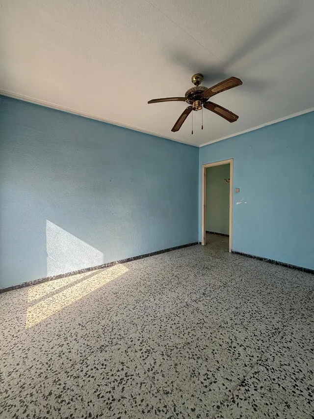 Vendo piso de 136 m2 con Ascensor junto Av. Novelda Chimeneas Elche — 6