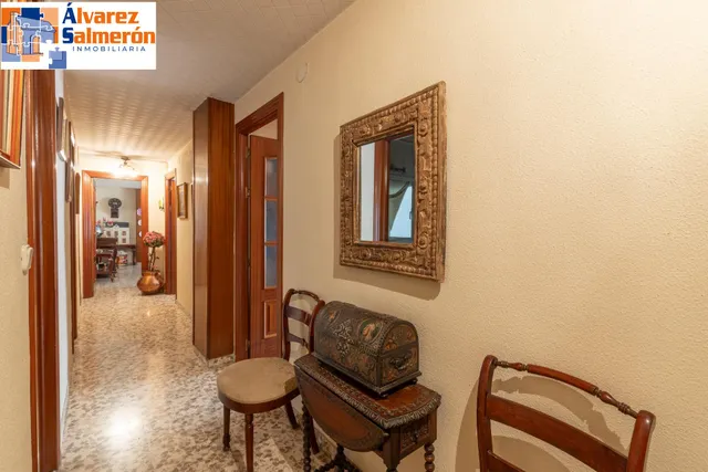Amplia vivienda en pleno centro de Granada — 22