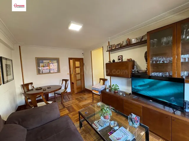 Amplio piso en venta en la C/ San Lesmes Burgos - Oportunida - foto 4