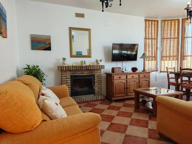 CHALET CON PISCINA EN SANCTI PETRI — 28