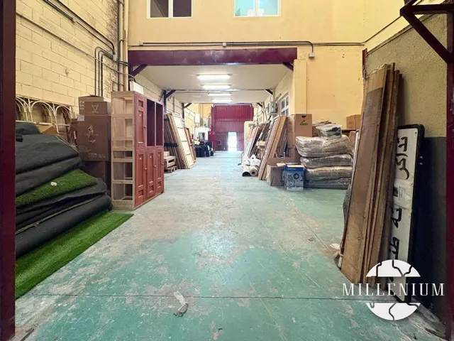 Nave industrial 310m² en venta - Barrio de la Estación — 4
