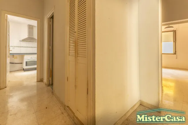 Piso Amplio en Pleno Barrio de Santiago 3 dormitorios y 2 baños — 8