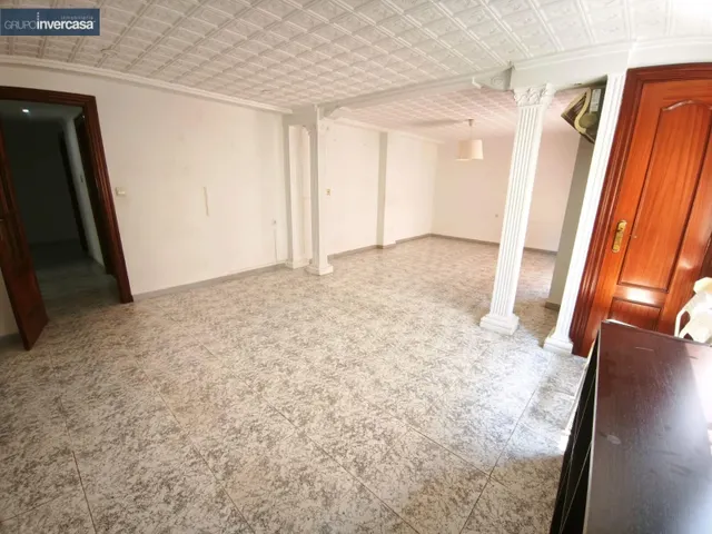 Piso con terraza de 10m2 situado en zona El Carmen / Hospita - foto 2