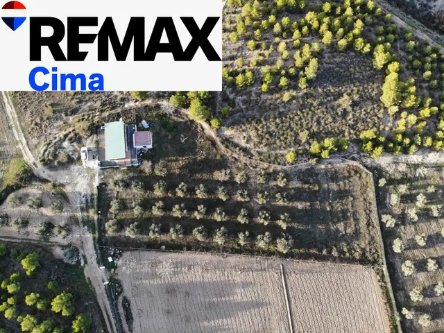 FINCA CON VIVIENDA JUNTO AL  NEGRATÍN – FREILA — 8