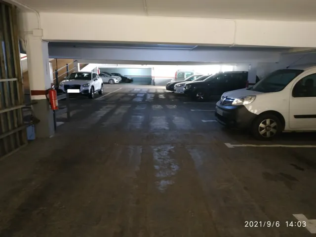 Pl grande! parking de fácil acceso — 14