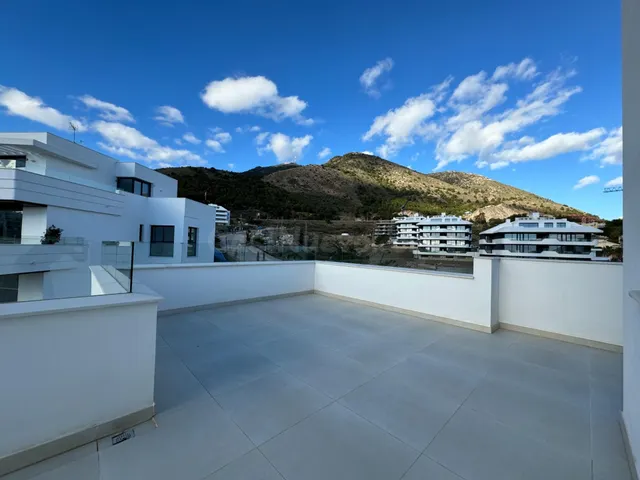 Ático con terraza 131 m2 - foto 4