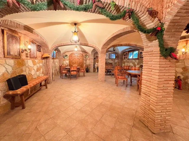 Casa 7 habitaciones 946m² en venta - Maitino-Perleta — 30
